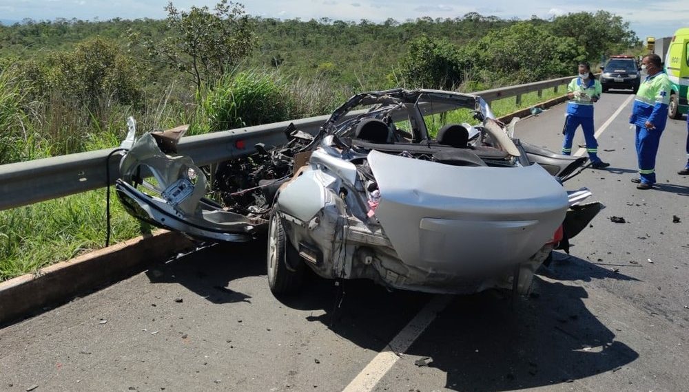 MG – Cinco pessoas de uma mesma família morrem em acidente na BR-135