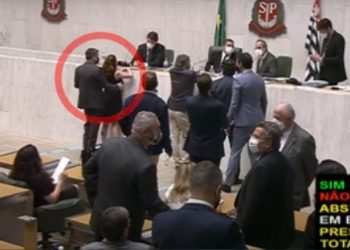 Deputada é assediada por deputado durante sessão na Assembleia de São Paulo