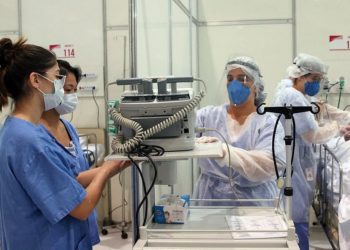 Governo quer usar em 2021 recursos deste ano para covid