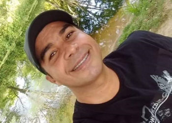 Homem é morto a tiros na frente de oficina em Queimadas