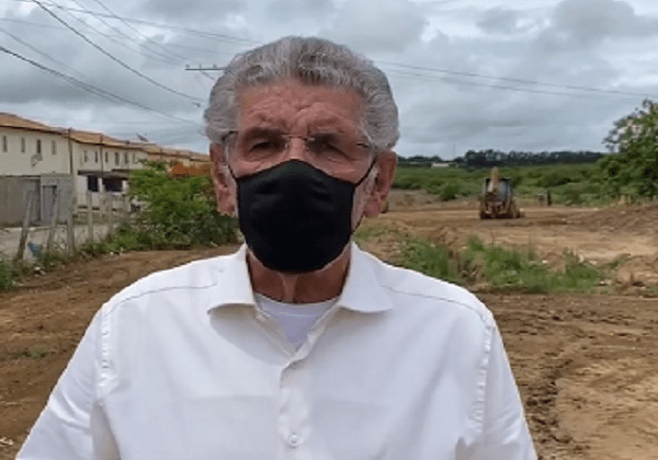 Prefeito reeleito de Vitória da Conquista com Covid-19 será transferido para São Paulo