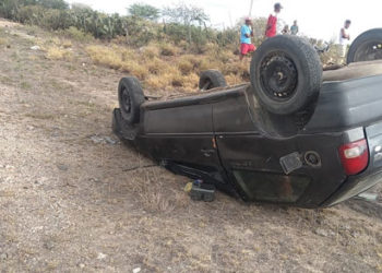 Taxista morre vítima de capotamento na BA 120