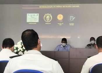 Policiais militares do 16º BPM recebem prêmio por desempenho profissional e pessoal