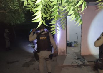 Festa ‘paredão’ com cerca de 50 pessoas é encerrada pela polícia