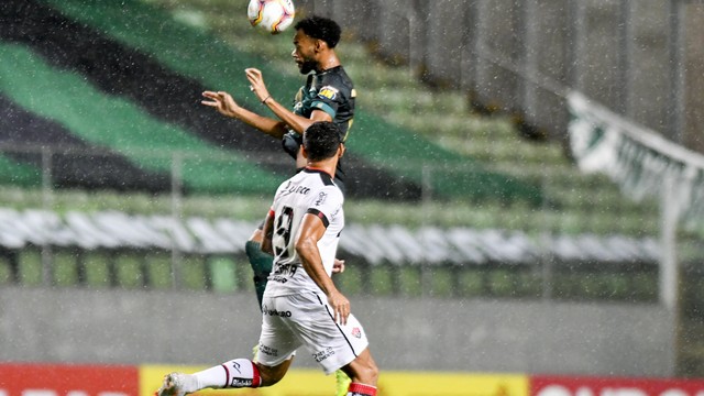 Série B – Vitória leva 4 a 0 do América Mineiro e fica a um ponto do Z4