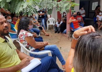 “Pacote de Maldade IV”: sem receber salários desde outubro, servidores públicos de Biritinga participam de assembleia