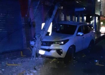 Jovem que atropelou casal na calçada de bar em Monte Santo mora em SP e veio visitar familiares