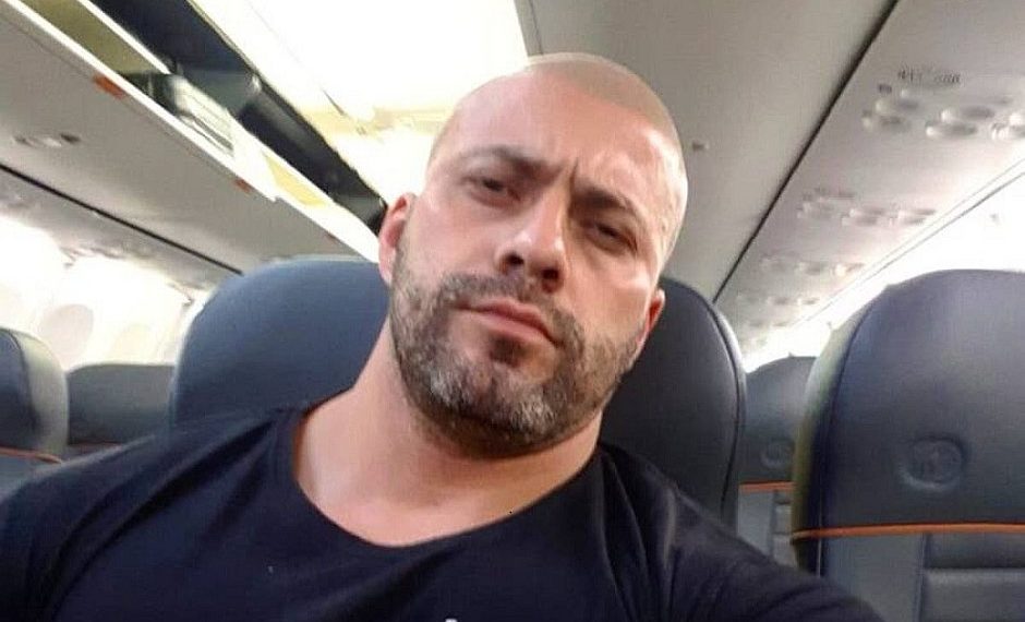 Deputado bolsonarista se recusa a usar máscara e é expulso de voo pela PF