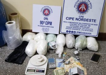 Operação da Cipe Nordeste e guarnição da 90ª CIPM/Riachão prende traficante com 9 kg de cocaína em Pé de Serra