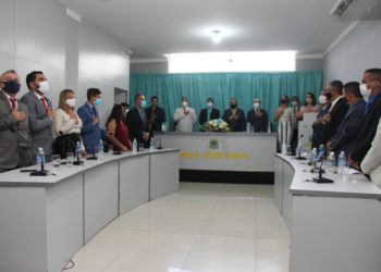 Monte Santo II – Vereadores da coligação de Vando surpreendem e ajudam eleger presidente ligado a prefeita Silvania Matos