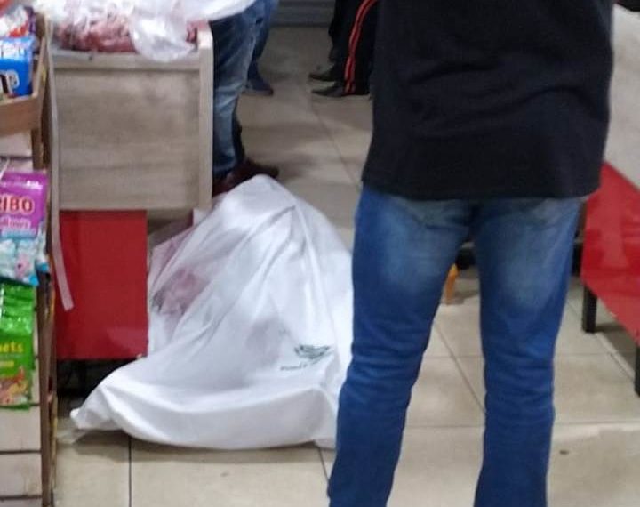 Idoso morre dentro de supermercado após ser atacado por abelhas no centro de Irecê