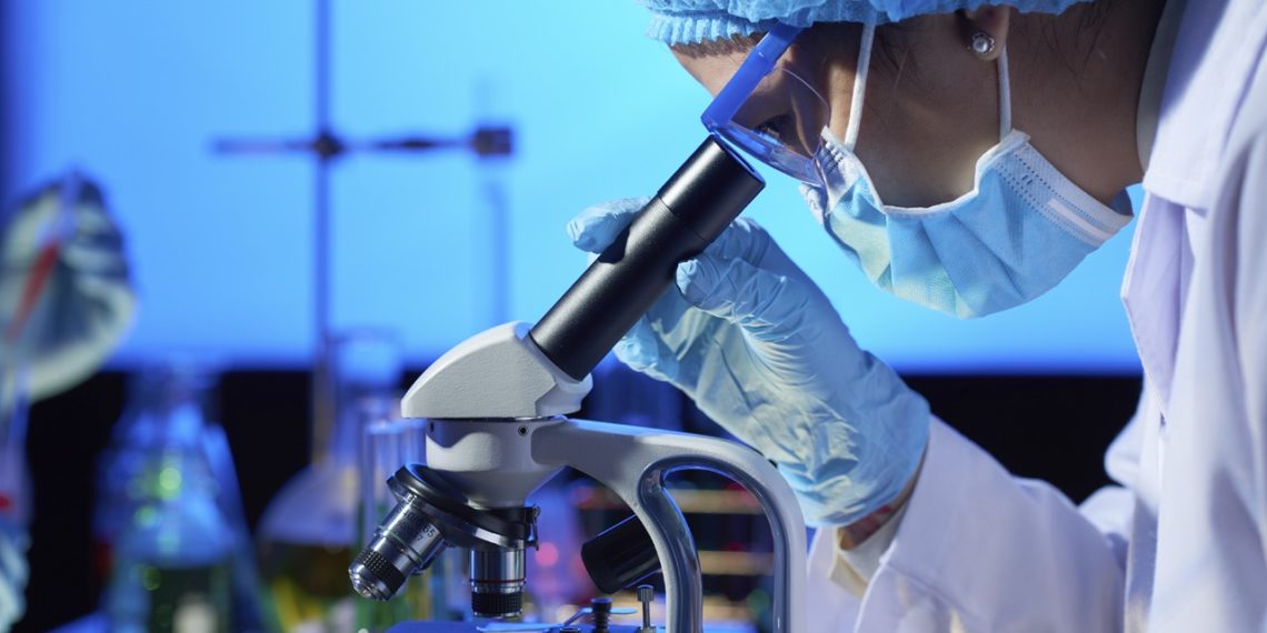 Governo faz cortes na pesquisa científica e atinge Butantan e Fiocruz na pandemia