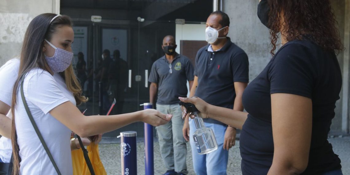 Enem 2020: estudantes relatam provas mais fáceis e salas esvaziadas