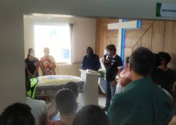 Apito final: corpo de Fragú é sepultado com homenagem de árbitros coiteenses