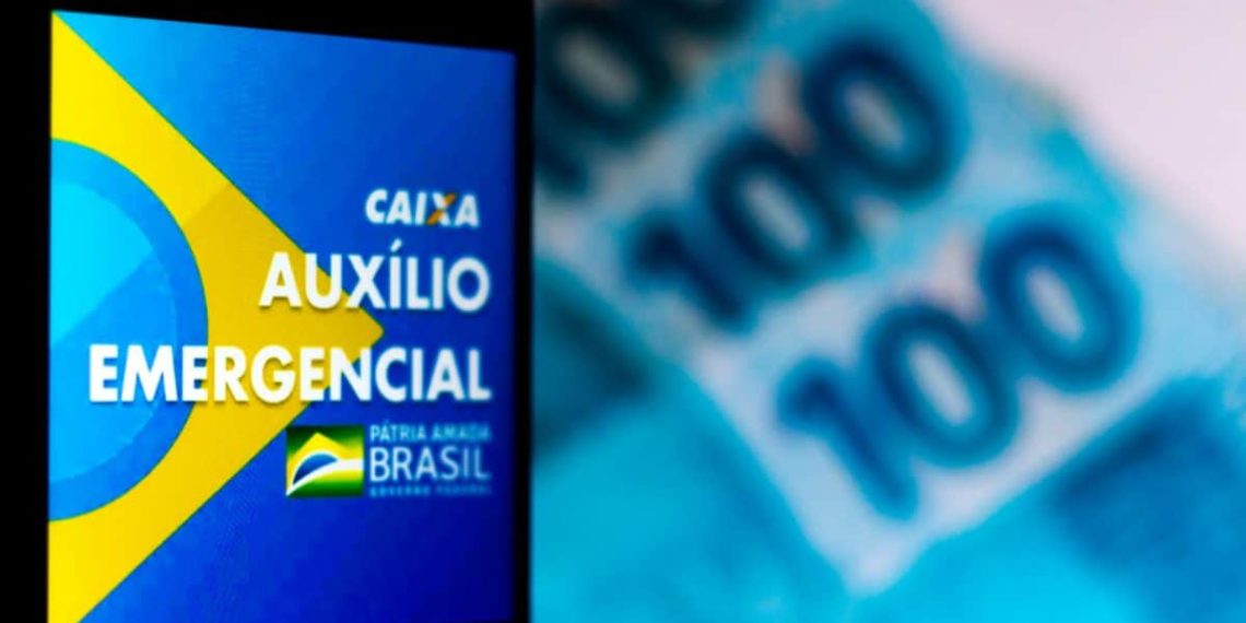 Governo cobra 1,2 milhão de pessoas por auxílio recebido indevidamente, mas só 220 mil devolvem
