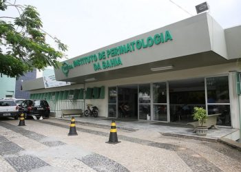 Bebê internado desaparece e é encontrado em lixeira de hospital em Salvador
