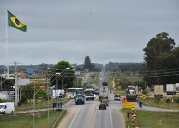 Rodovias federais na Bahia não registram bloqueio de caminhoneiros, diz PRF