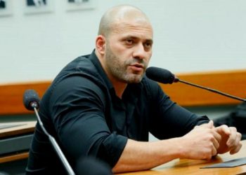 Em vídeo, Daniel Silveira diz que se excedeu e pede desculpa por atacar STF