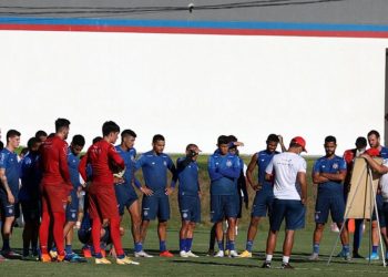 Com treino tático, Bahia fecha preparação para pegar Atlético-MG