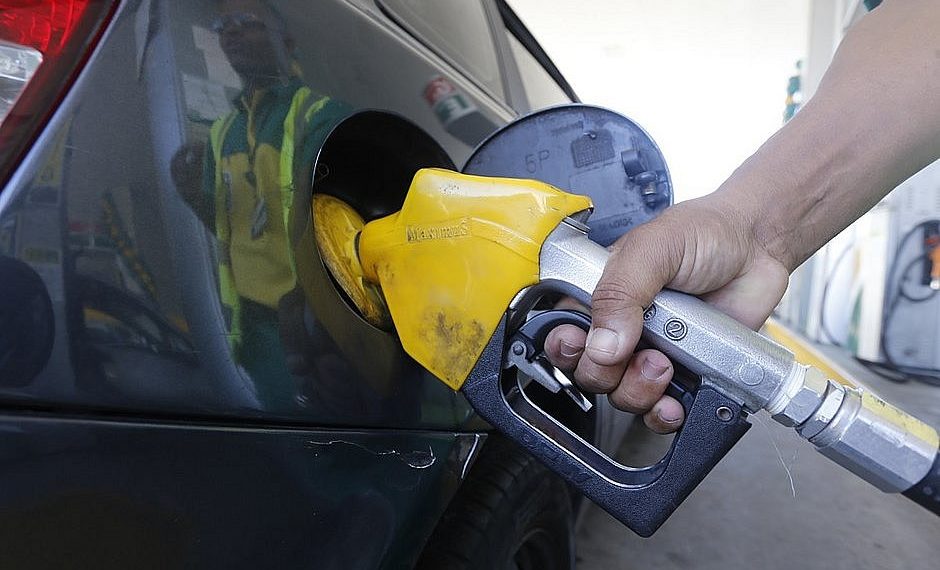 Gasolina nunca foi tão cara no Brasil, diz estudo; valor médio supera R$ 5