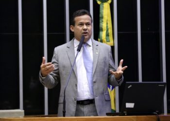 Projeto acaba com saída temporária de presos em regime semiaberto