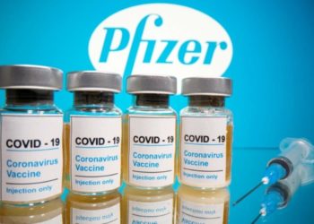 Pfizer diz que não aceita condições de Bolsonaro para vender vacina ao Brasil