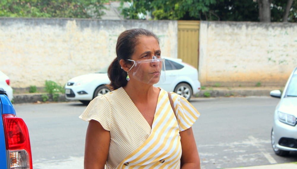 Dupla tenta matar vereadora durante caminhada, mas arma falha