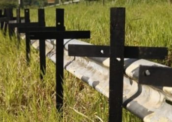 Petroleiros da Refinaria Landulpho Alves, na Bahia, realizam protesto e relatam surto de Covid-19