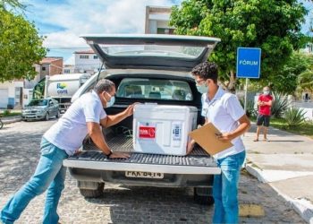 Coité recebe quase 1.500 doses de vacinas; idosos acima de 65 anos receberão a maior quantidade