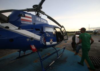 Bahia recebe novas doses de vacina contra Covid-19 e já começa distribuição para interior