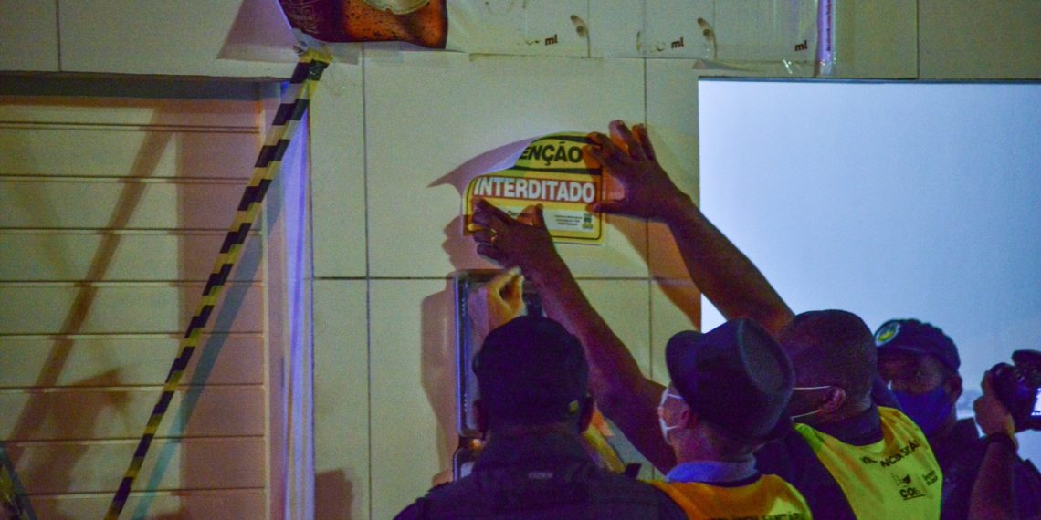 Quatro bares são multados e interditados na noite de sexta-feira (19) em Coité por descumprimento de Decreto