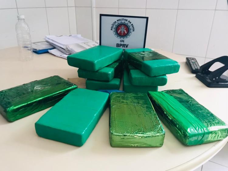 Suspeitos de tráfico são presos com drogas avaliadas em R$729 mil na BA-052