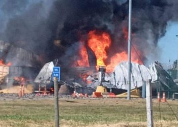 GO – Acidente deixa quatro mortos, incendeia praça de pedágio e interdita a BR-050