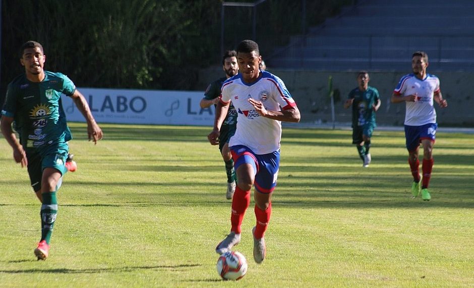 Baianão: em jogo de pouca emoção Vitória da Conquista e Bahia fica no zero a zero