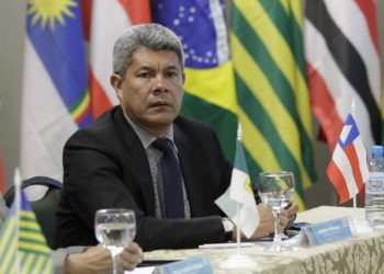 Jerônimo Rodrigues e secretários estaduais de Educação criticam veto do presidente ao projeto de internet grátis para estudantes e professores da rede pública