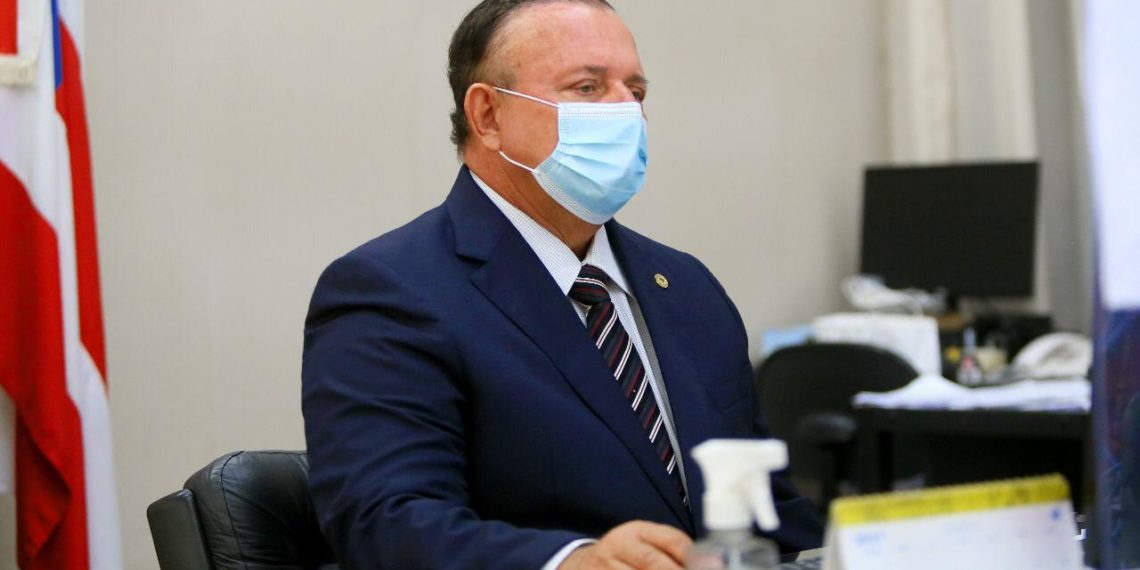 Sob o comando do presidente Adolfo Menezes, ALBA aprova dois projetos oriundos do Executivo e do Ministério Público da Bahia