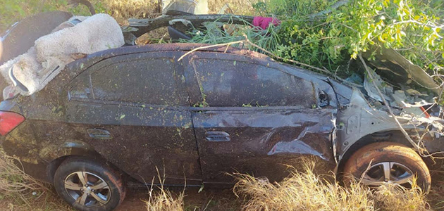 Carro colide em animais na BA 144, deixa uma pessoa morta e outra ferida