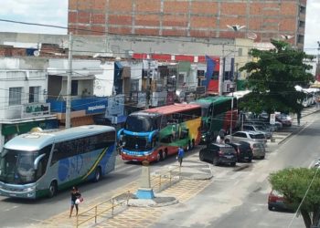 SD Tour faz manifestação pacífica com ônibus pelas ruas de Coité visando chamar atenção dos governos e dos bancos pelas dificuldades enfrentadas