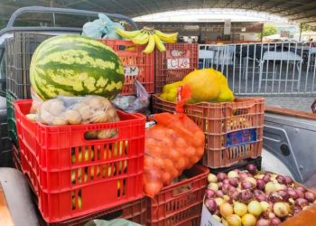 Valente: Prefeitura compra mercadoria de feirantes que tiveram dificuldade de vendas