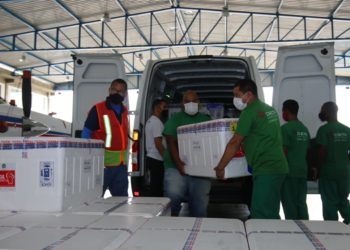 Bahia recebe mais 336.300 doses de vacinas contra Covid-19
