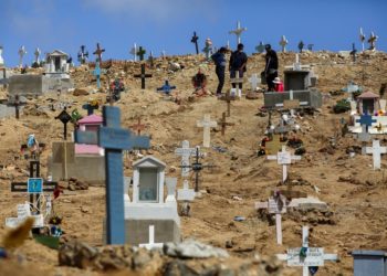 América Latina beira 1 milhão de mortos com apenas 3% de vacinados