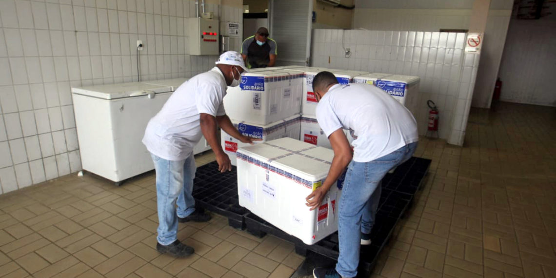 Estado recebe 244.200 doses de vacina contra Covid-19