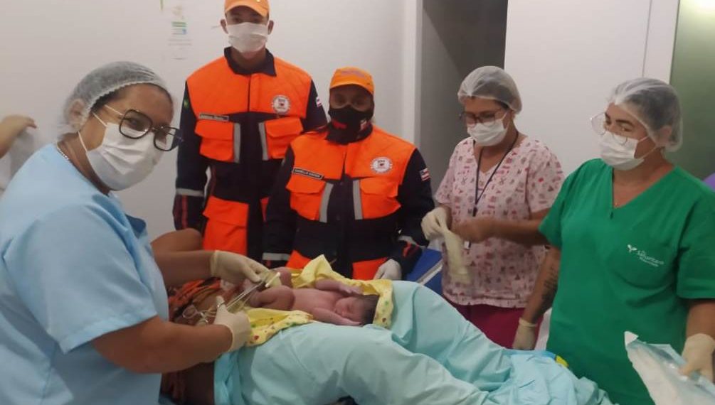 Brigada Voluntária Anjos Jacuipenses é acionada para ajudar gestante em trabalho de parto