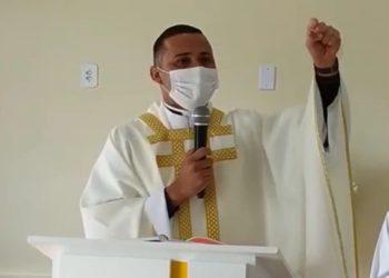 Padre faz duras críticas aos vereadores que apoiaram projeto de Lei em homenagem a Marielle Franco (atualizada)