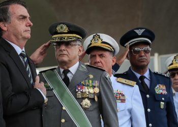 Gastos com militares na pandemia supera ciência e direitos humanos