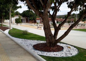 Convênios da CONDER levam obras a 362 municípios do Estado
