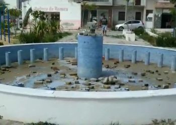 Coité – Considerada como obra inacabada, Praça do Fórum agora sofre com abandono