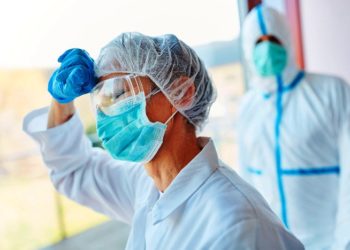 Profissionais de saúde na linha de frente da Covid-19 relatam aumentam de estresse e até depressão