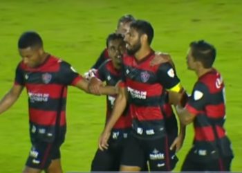 ‘Estou com medo que o Vitória se torne um Criciúma, um Paraná’, desabafa Wallace