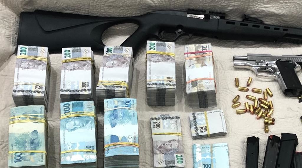 Vitória da Conquista – Polícia Civil apreende R$ 670 mil em fazenda de irmão de prefeito de cidade paulista